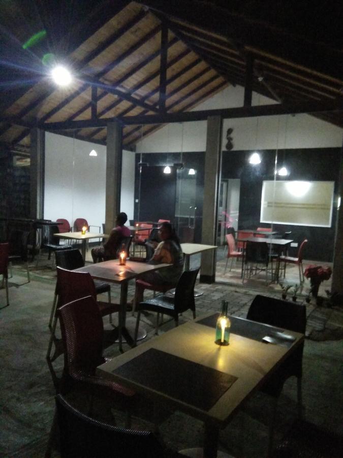 Bridge Hotel Negombo Kimbulapitiya المظهر الخارجي الصورة