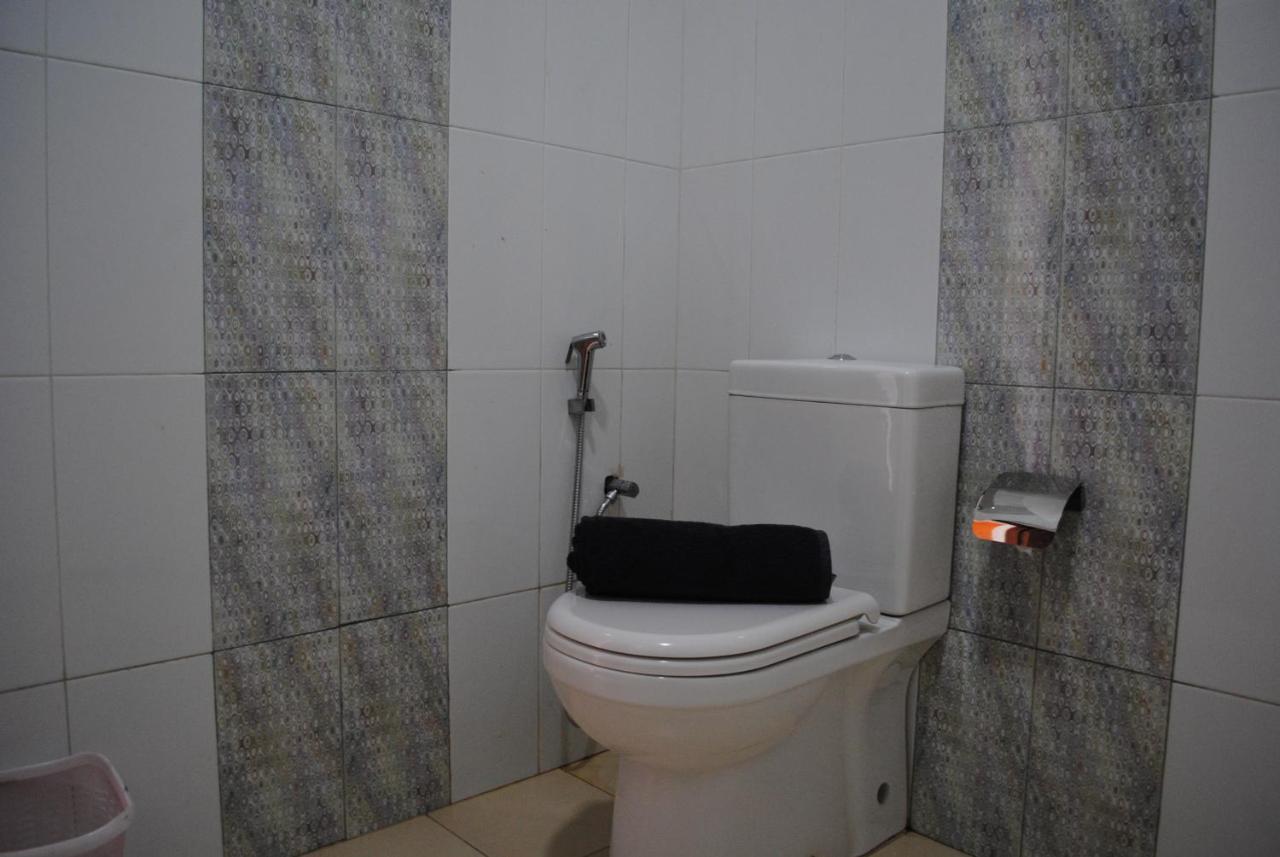 Bridge Hotel Negombo Kimbulapitiya الغرفة الصورة
