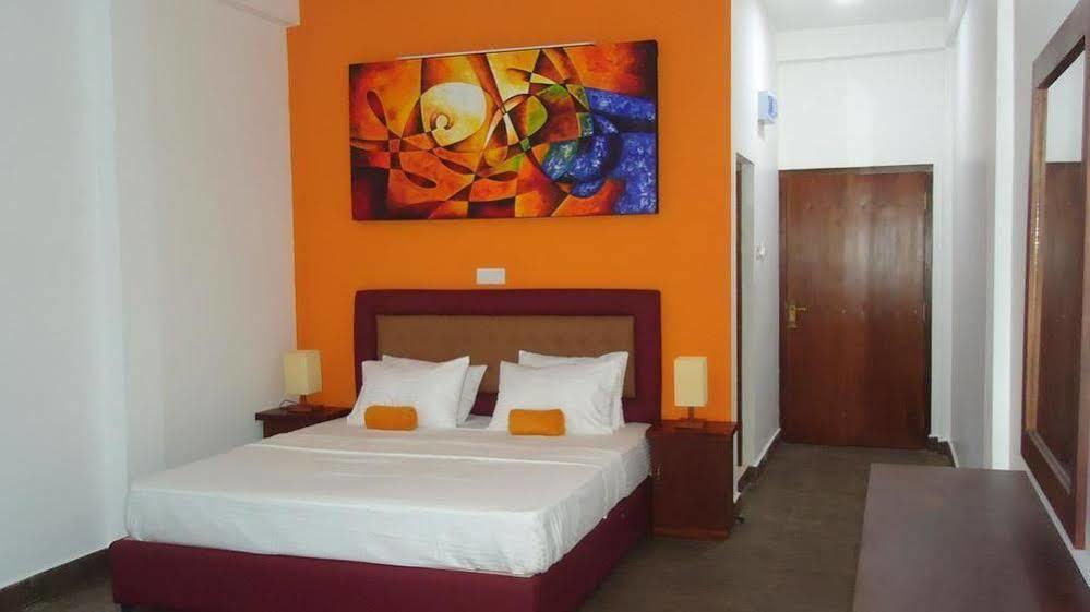 Bridge Hotel Negombo Kimbulapitiya المظهر الخارجي الصورة